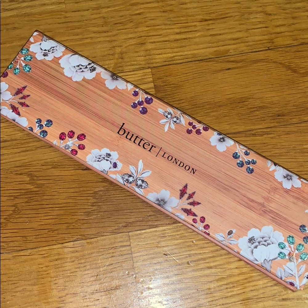 butter london / natural goddess palette .